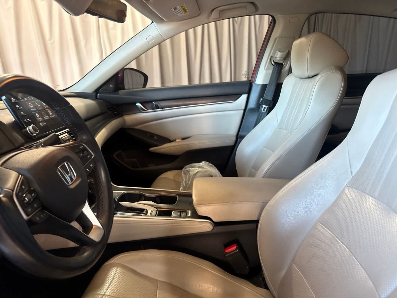 Used 2018 Honda Accord EX-L image 18
