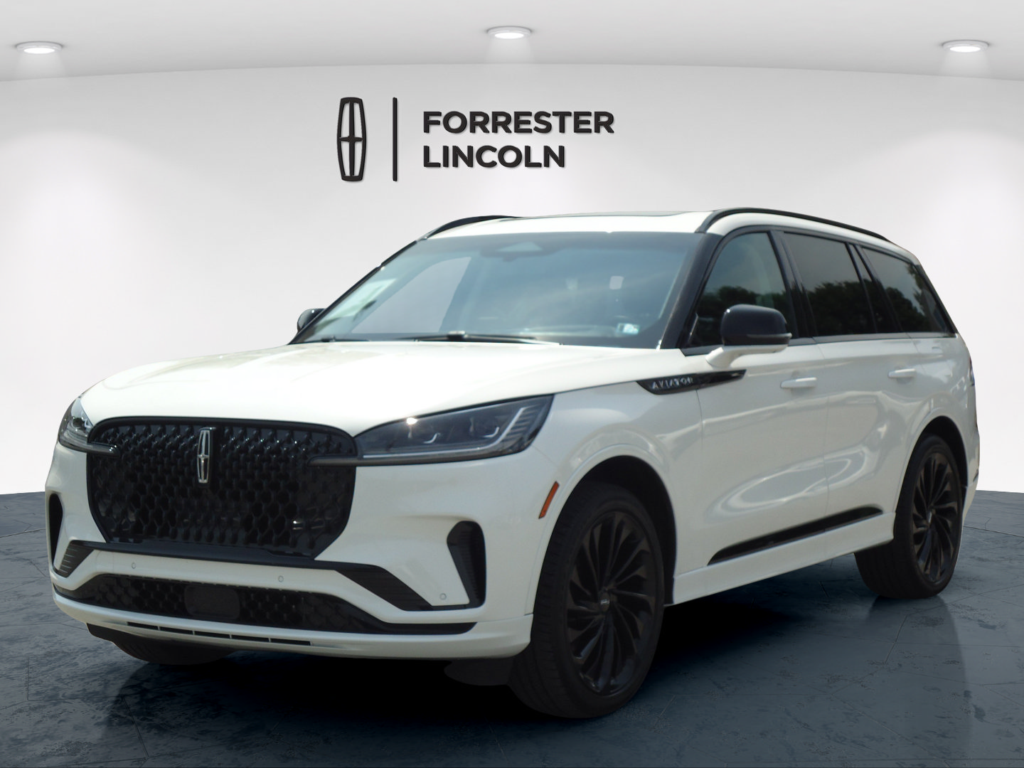 Certified 2025 Lincoln Aviator Reserve w/ Jet Appearance Package AWD/4WD image 7