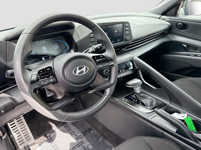 Certified 2026 Hyundai Elantra Sport FWD image 9
