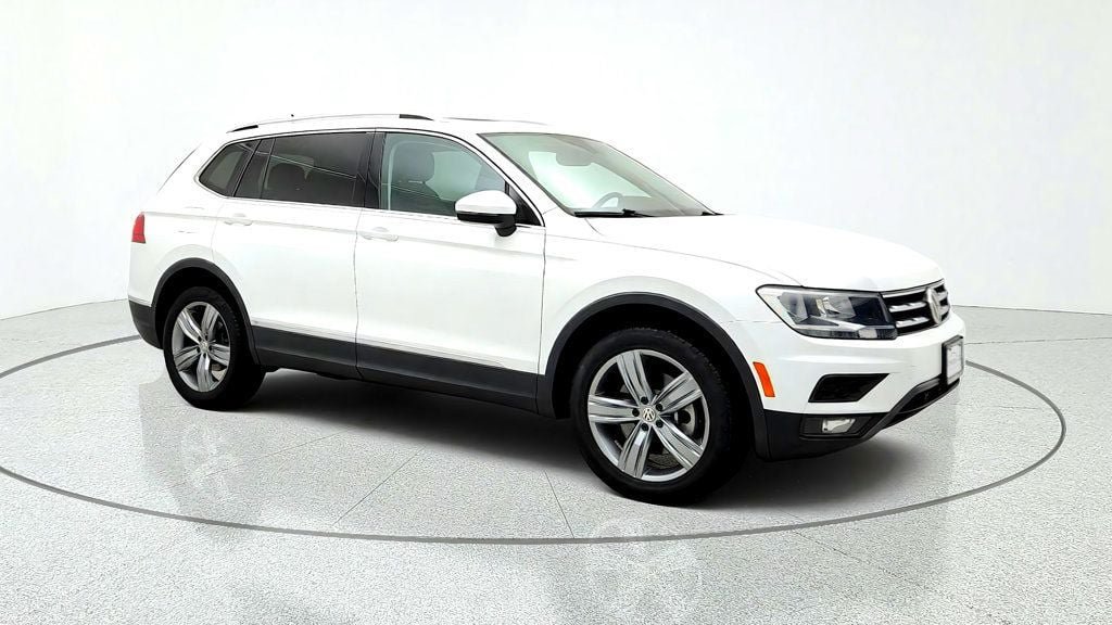 Used 2021 Volkswagen Tiguan SEL AWD/4WD image 3