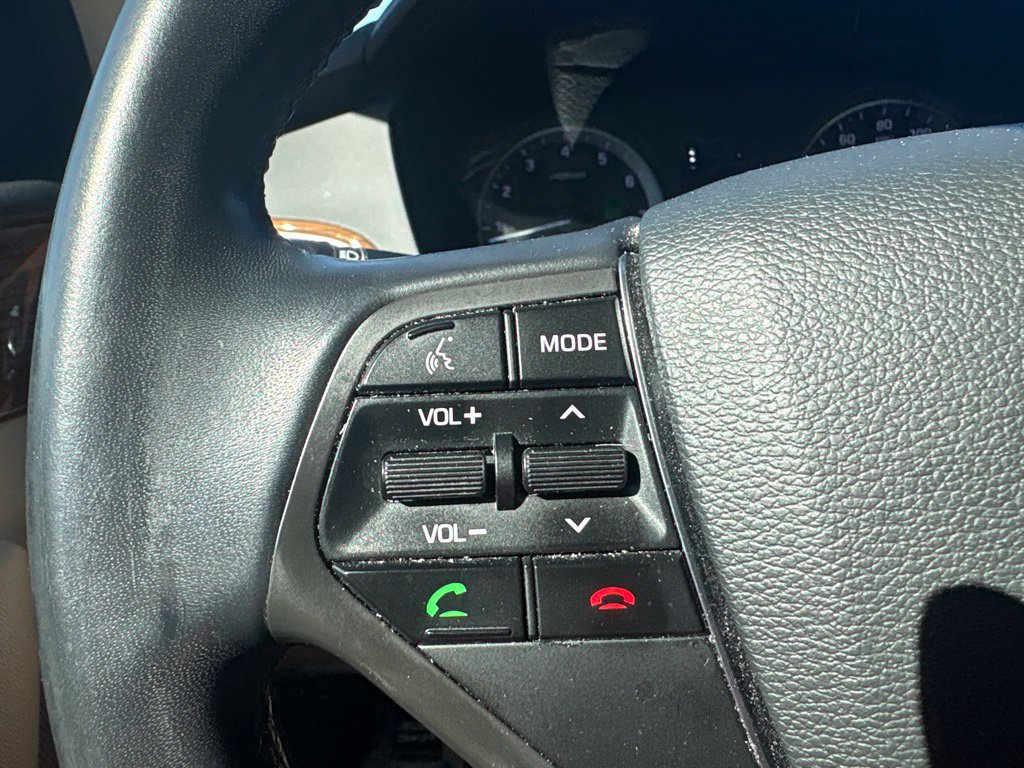 Used 2015 Hyundai Sonata Limited FWD image 16