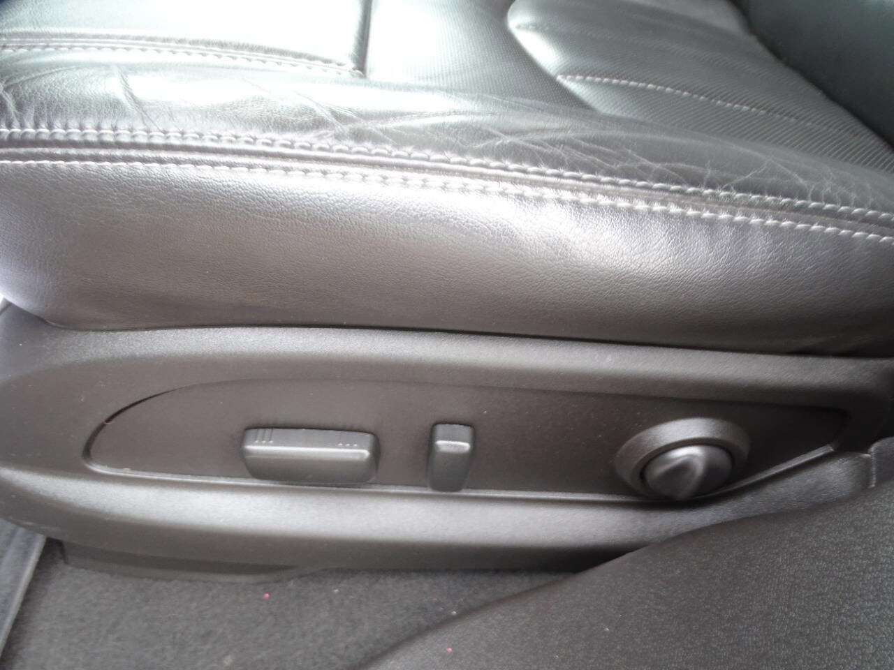 Used 2016 Buick Enclave Leather image 17