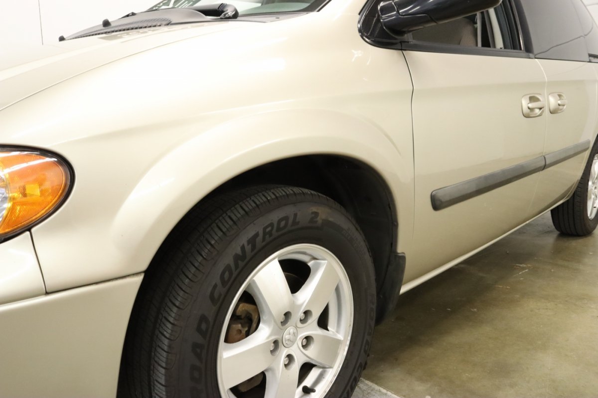 Used 2007 Dodge Caravan SXT w/ Popular Equipment Group I FWD image 35
