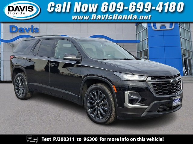 Used 2023 Chevrolet Traverse RS