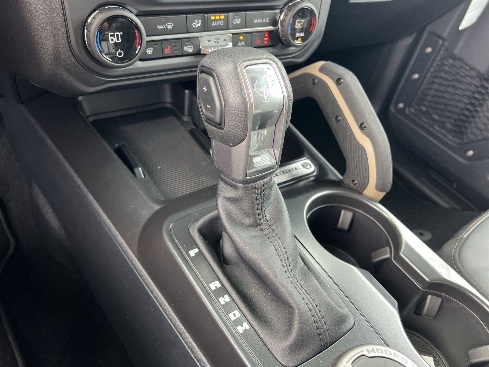 New 2026 Ford Bronco Badlands AWD/4WD image 38