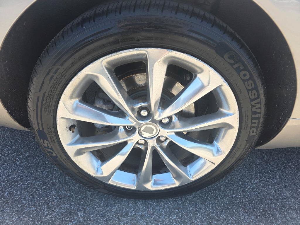 Used 2014 Cadillac XTS Luxury w/ Driver Awareness Package AWD/4WD image 17