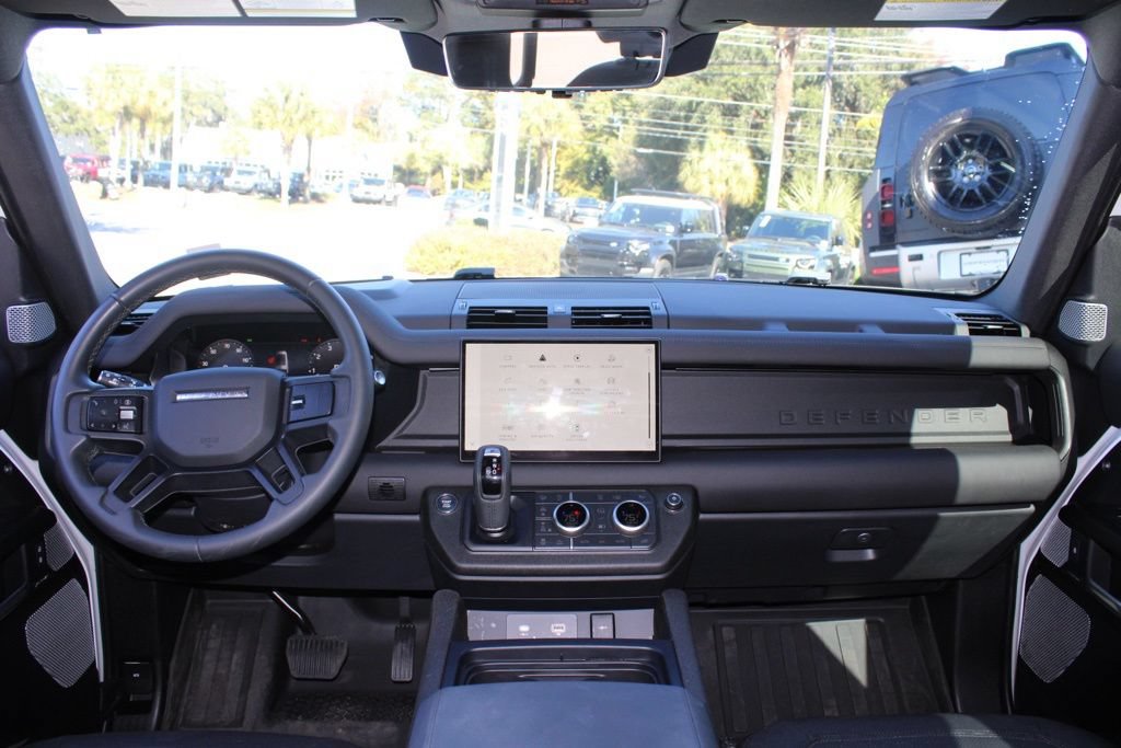 Used 2024 Land Rover Defender 130 Outbound AWD/4WD image 34