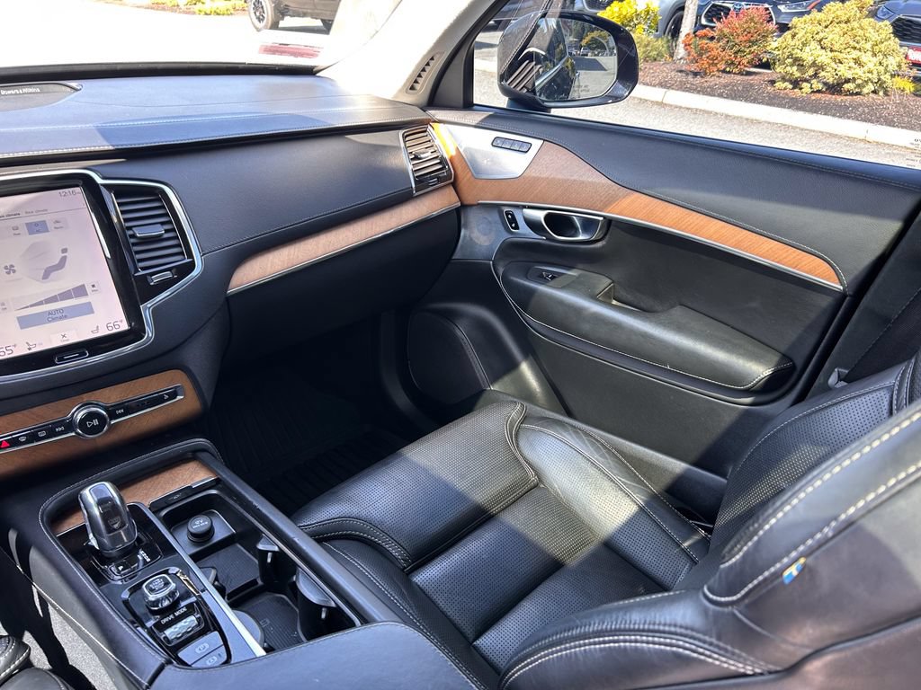 Used 2019 Volvo XC90 T8 Inscription w/ Luxury Package AWD/4WD image 16
