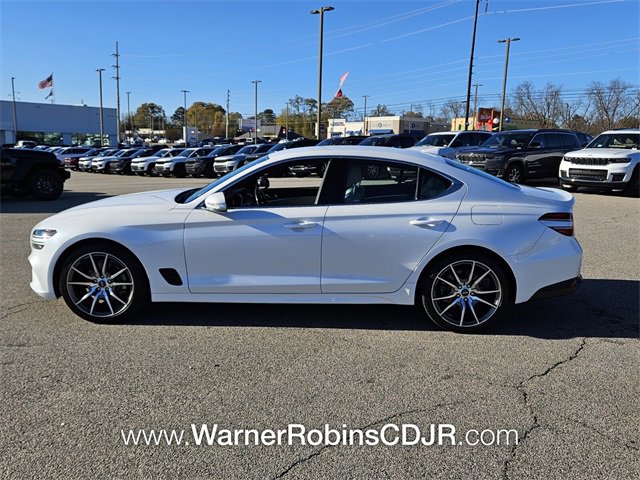 Used 2023 Genesis G70 2.0T image 4