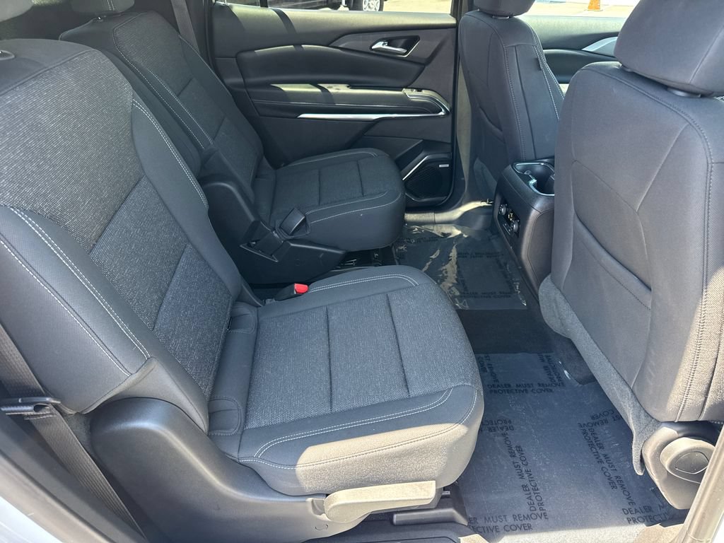 Used 2025 Chevrolet Traverse LT w/ Enhanced Driving Package FWD image 18