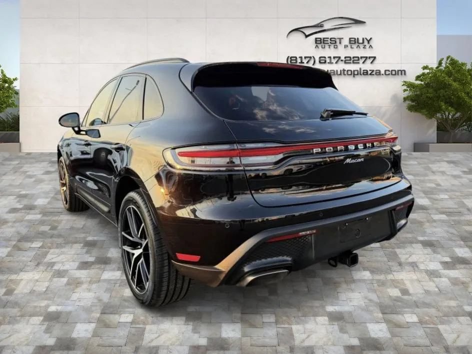 Used 2023 Porsche Macan AWD/4WD image 5