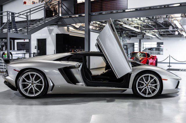 Used 2014 Lamborghini Aventador LP 700-4 AWD/4WD image 7