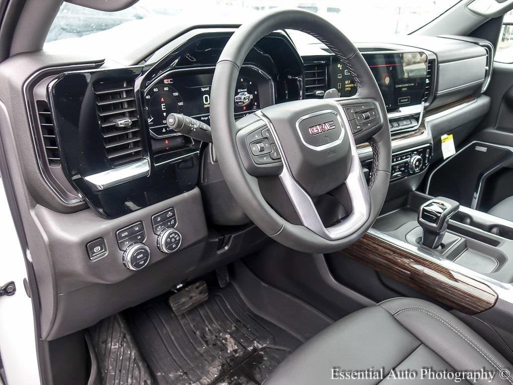 Used 2025 GMC Sierra 1500 Elevation w/ Elevation Premium Package image 10