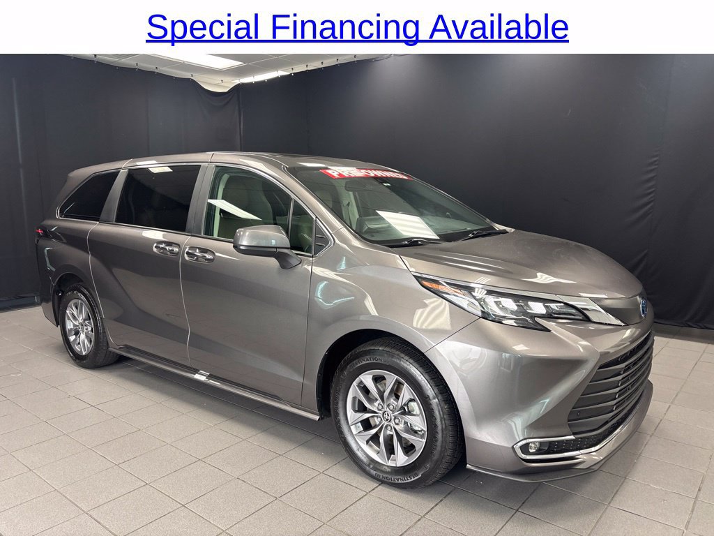 Used 2024 Toyota Sienna XLE