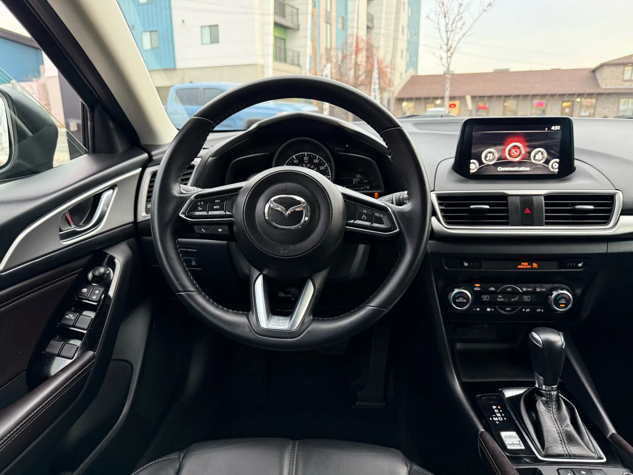 Used 2018 MAZDA MAZDA3 Touring image 20