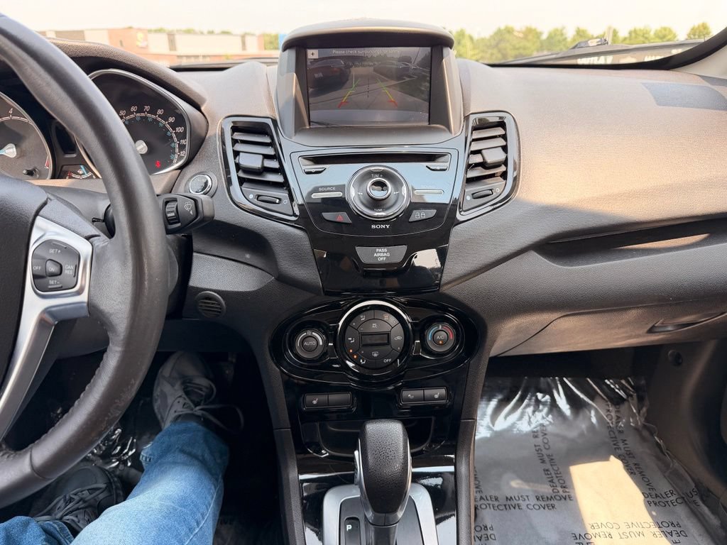 Used 2017 Ford Fiesta Titanium FWD image 4