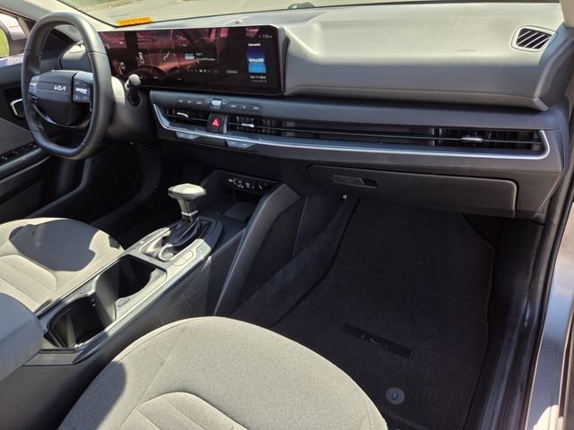 Used 2025 Kia K4 EX image 15
