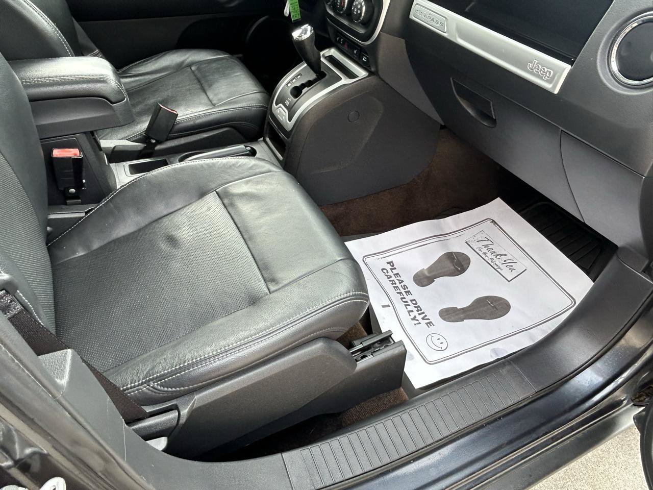 Used 2014 Jeep Compass Latitude FWD image 12
