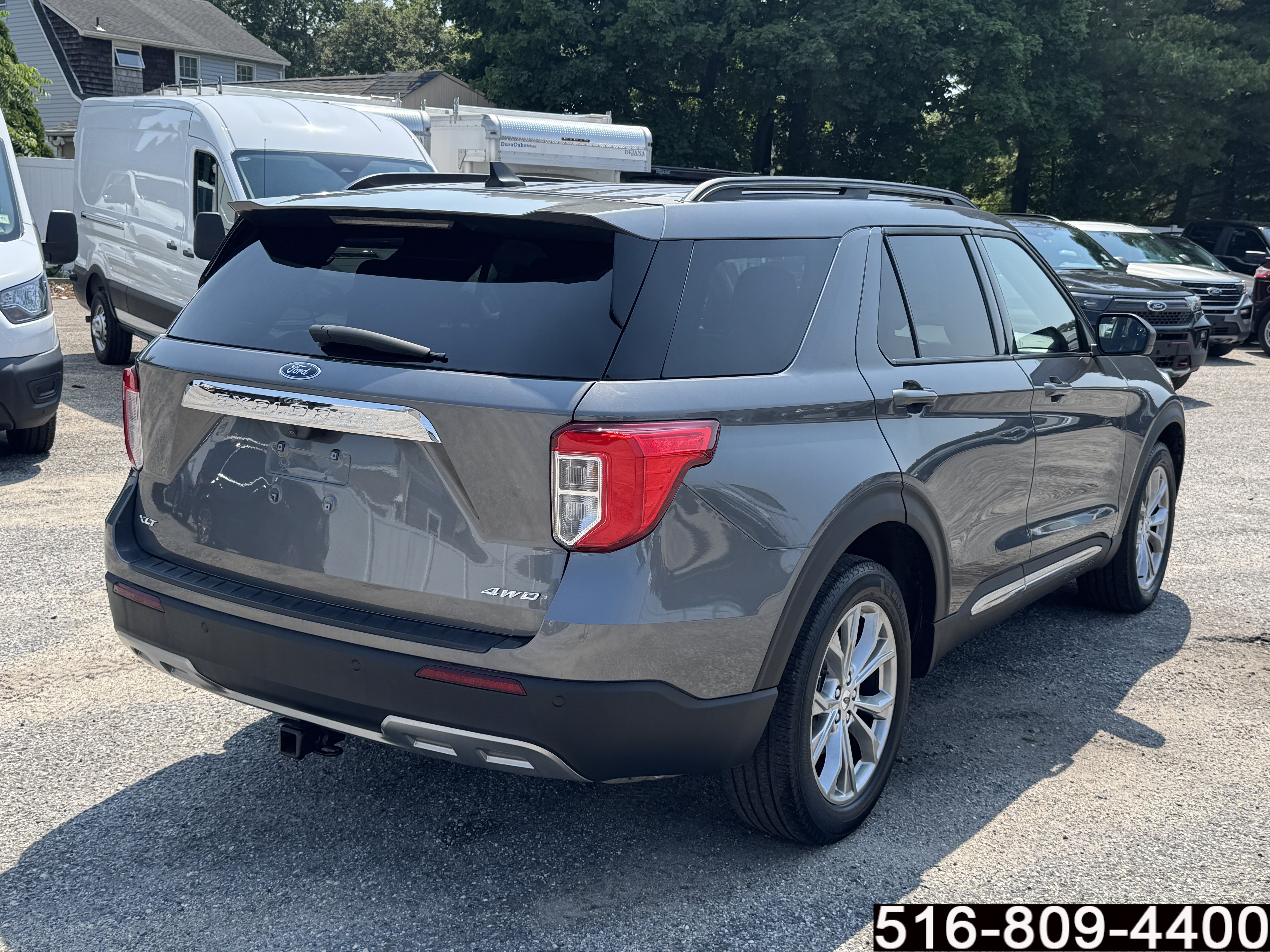 Used 2023 Ford Explorer XLT w/ Equipment Group 202A AWD/4WD image 5