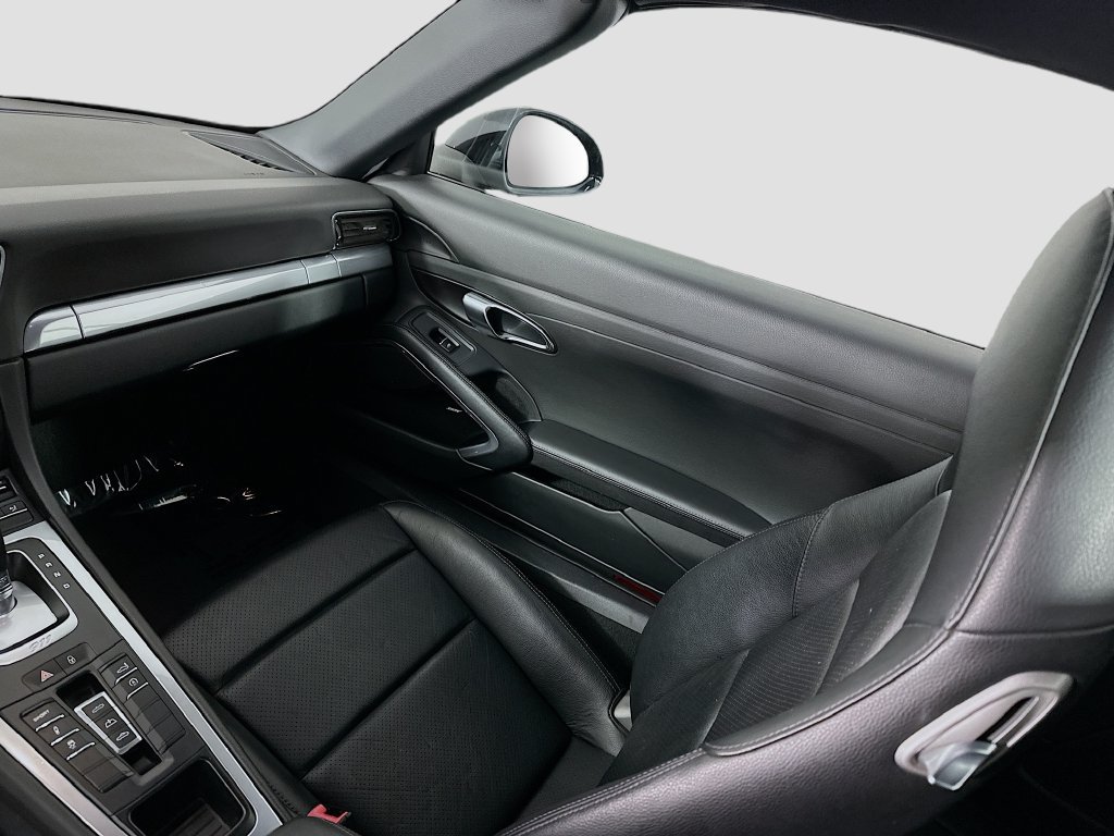 Used 2018 Porsche 911 Carrera S RWD image 24