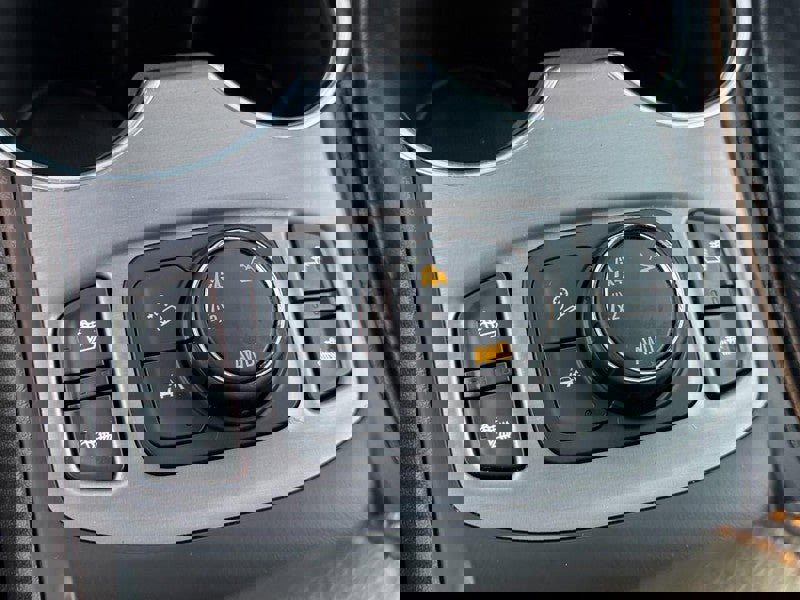 Used 2022 GMC Terrain AT4 w/ Infotainment Package II image 22