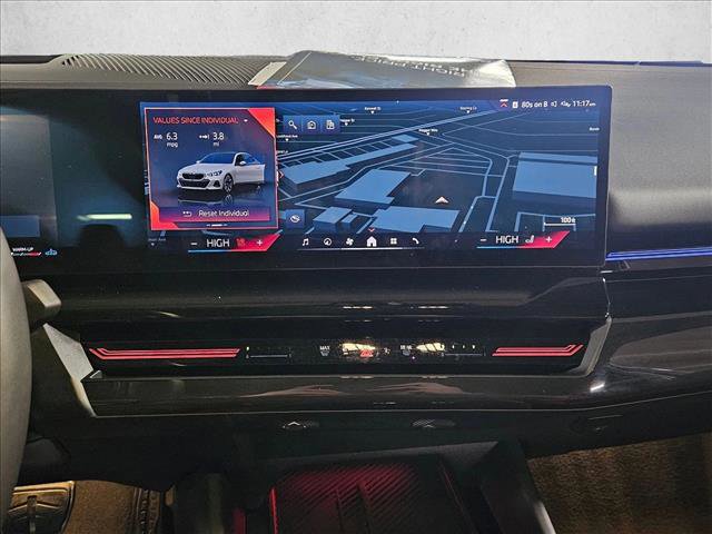 Used 2024 BMW 530i 530i w/ M Sport Package image 15