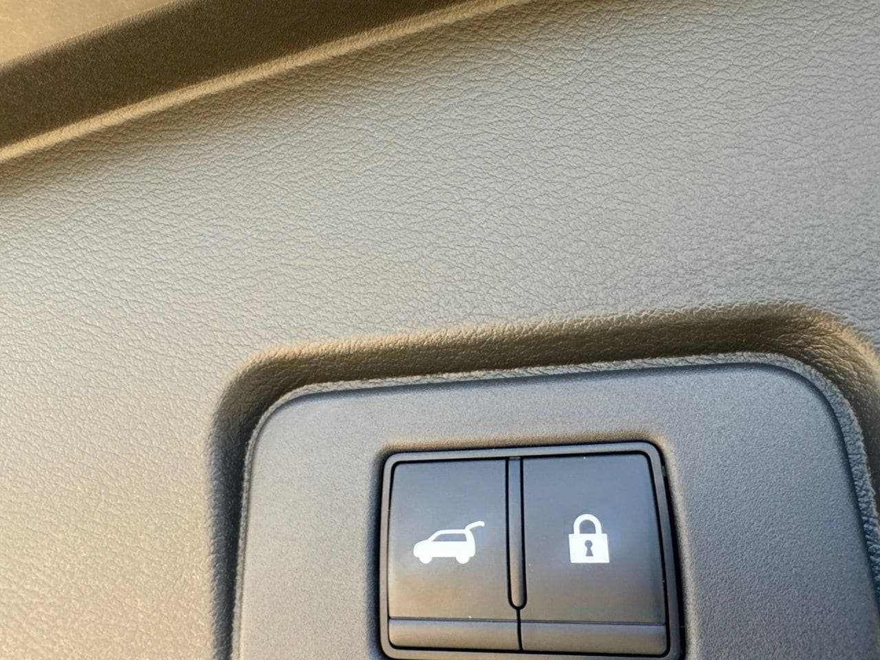 Certified 2023 Nissan Rogue Platinum w/ Platinum Premium Package AWD/4WD image 35