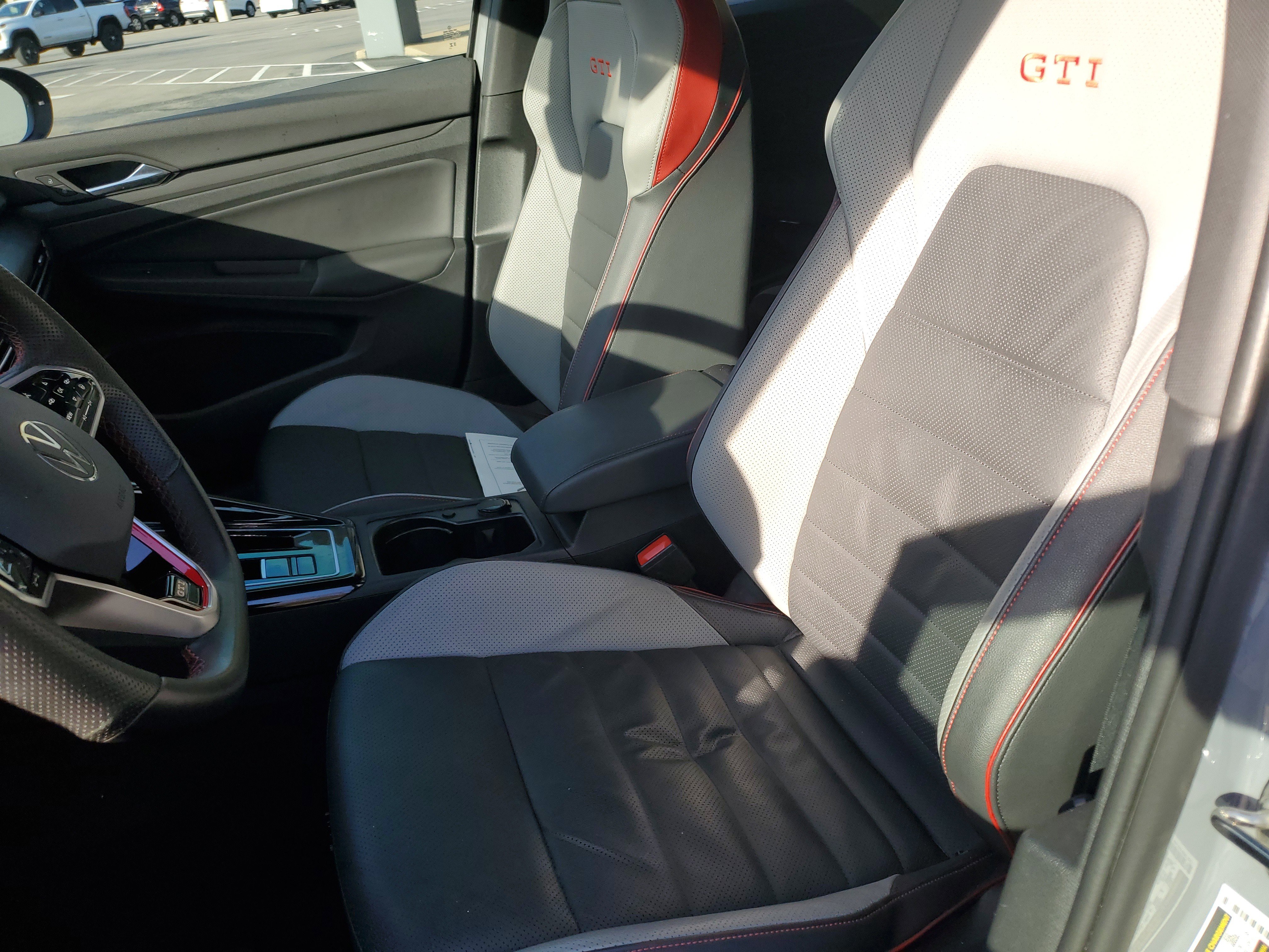 Used 2024 Volkswagen GTI SE image 24