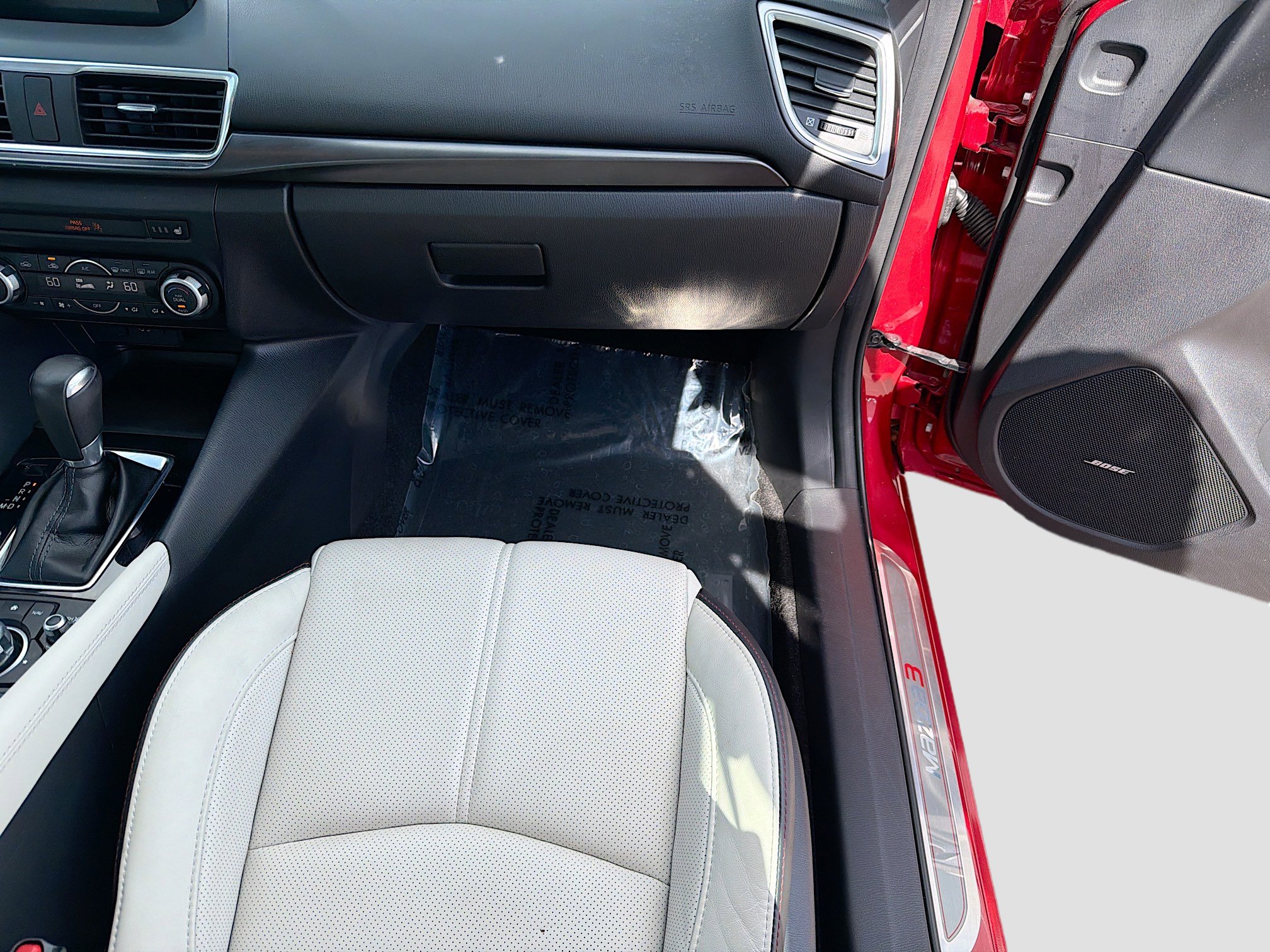 Used 2018 MAZDA MAZDA3 Grand Touring w/ Premium Equipment Package image 17