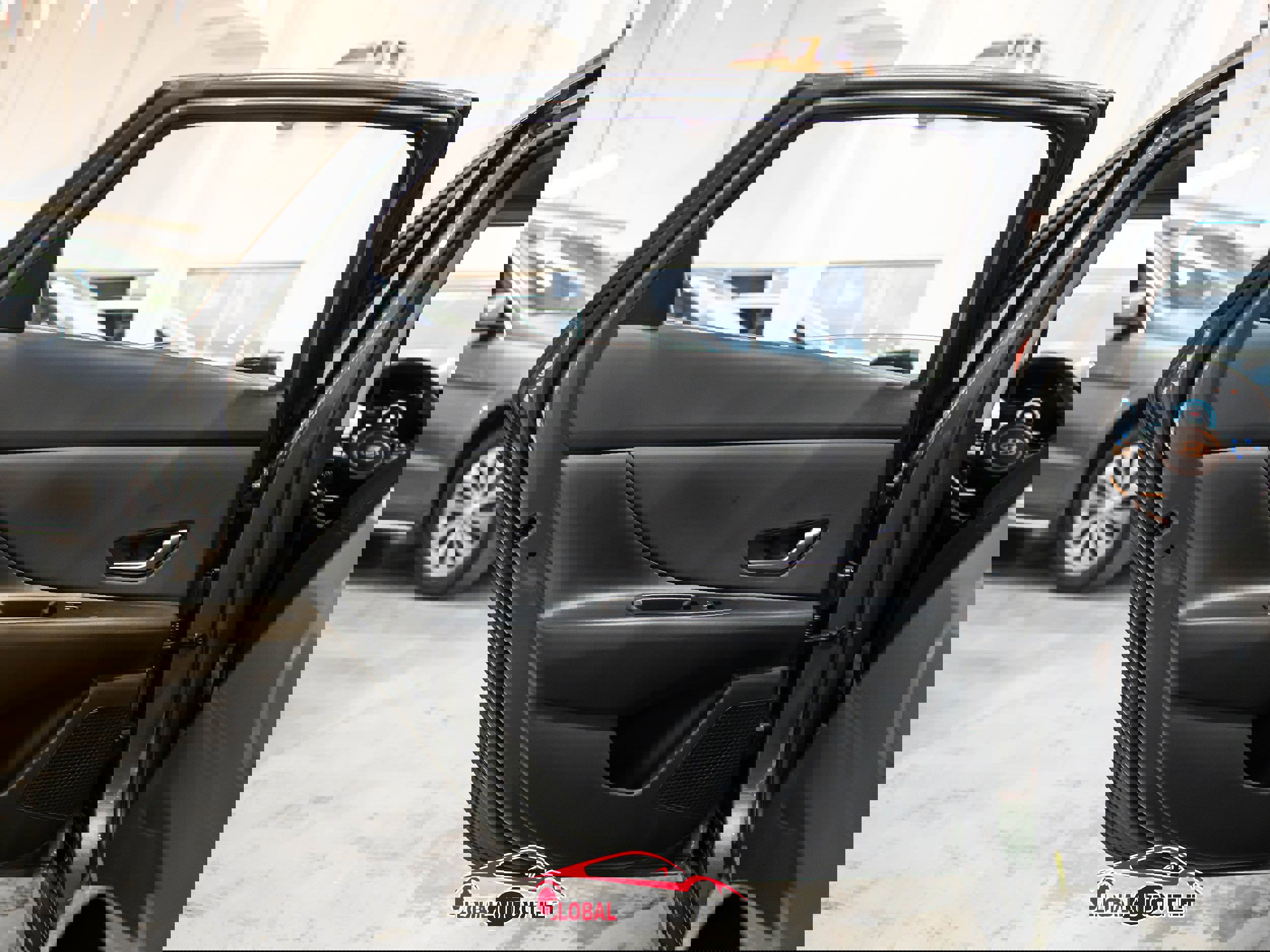 Used 2025 Hyundai Elantra SEL image 40