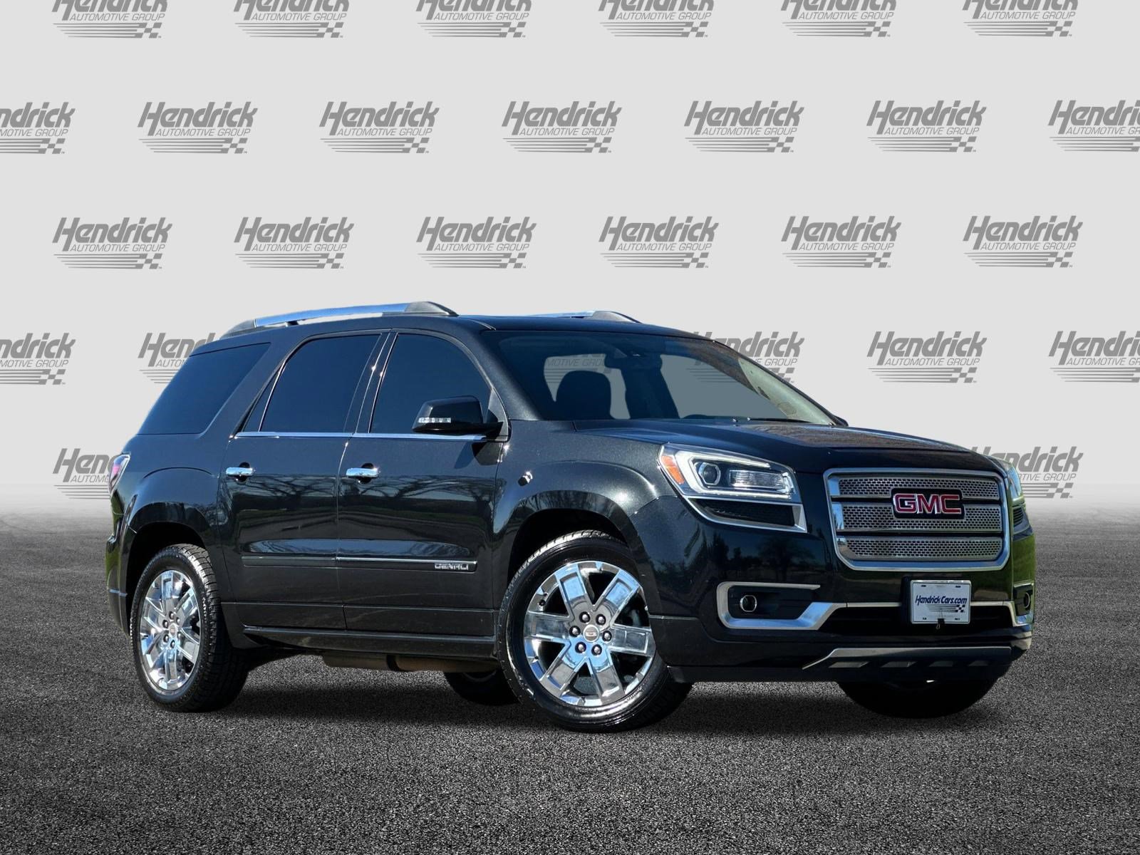 Used 2014 GMC Acadia Denali image 2