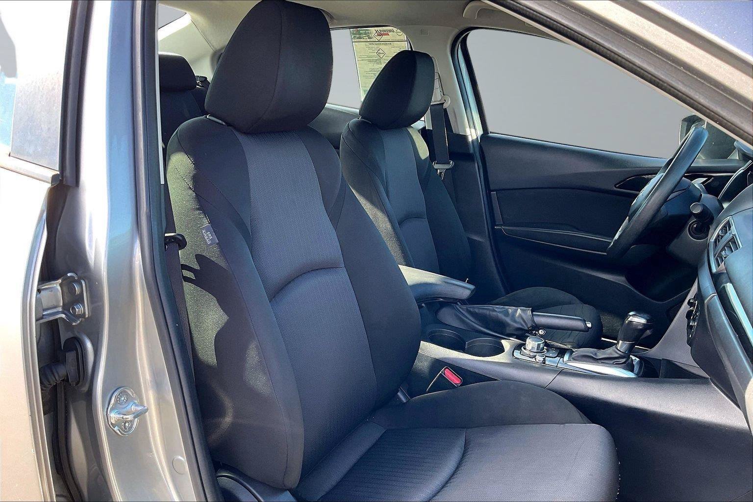 Used 2015 MAZDA MAZDA3 i Sport FWD image 8
