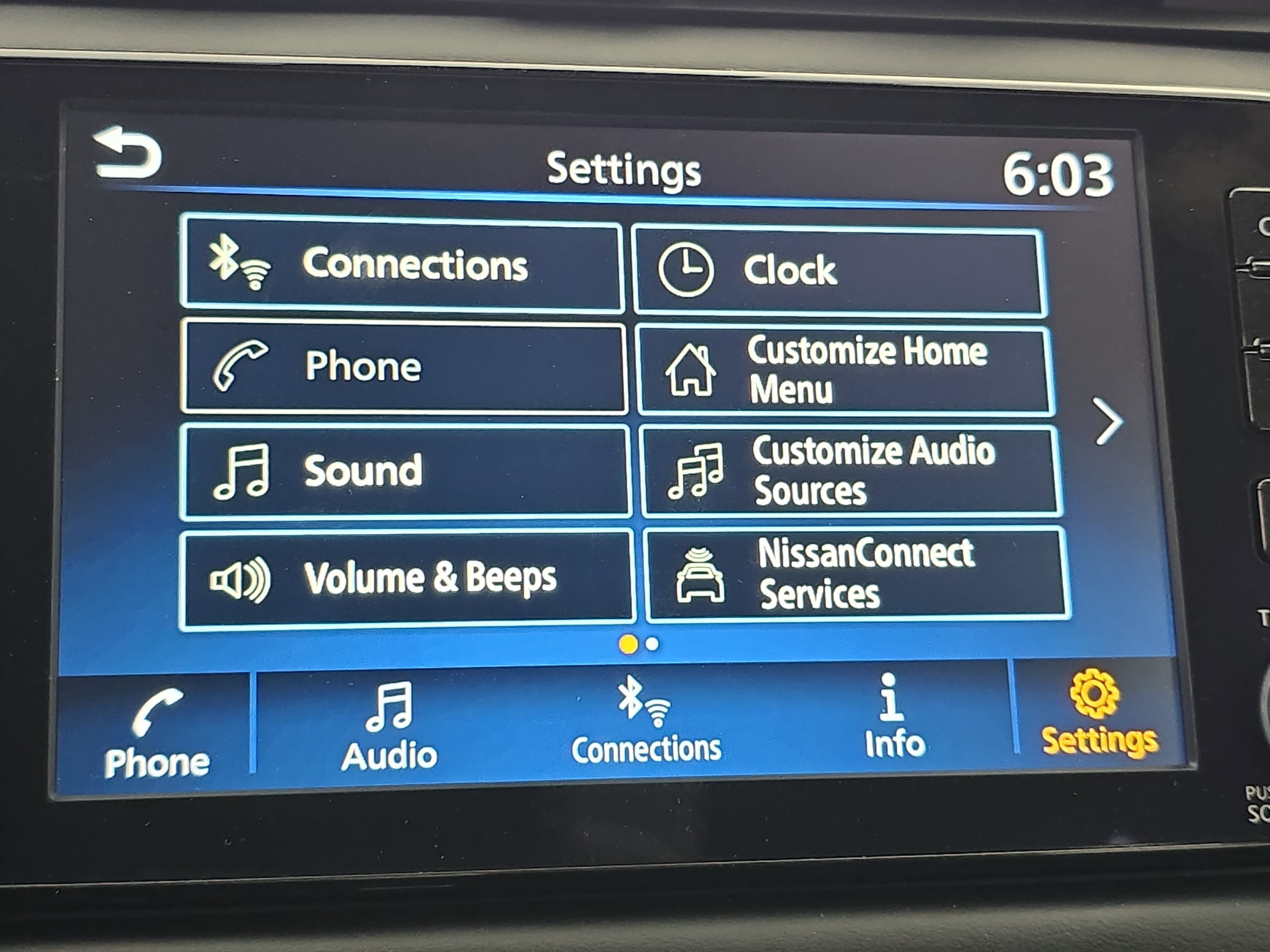 New 2025 Nissan Versa SR w/ Trunk Package FWD image 20