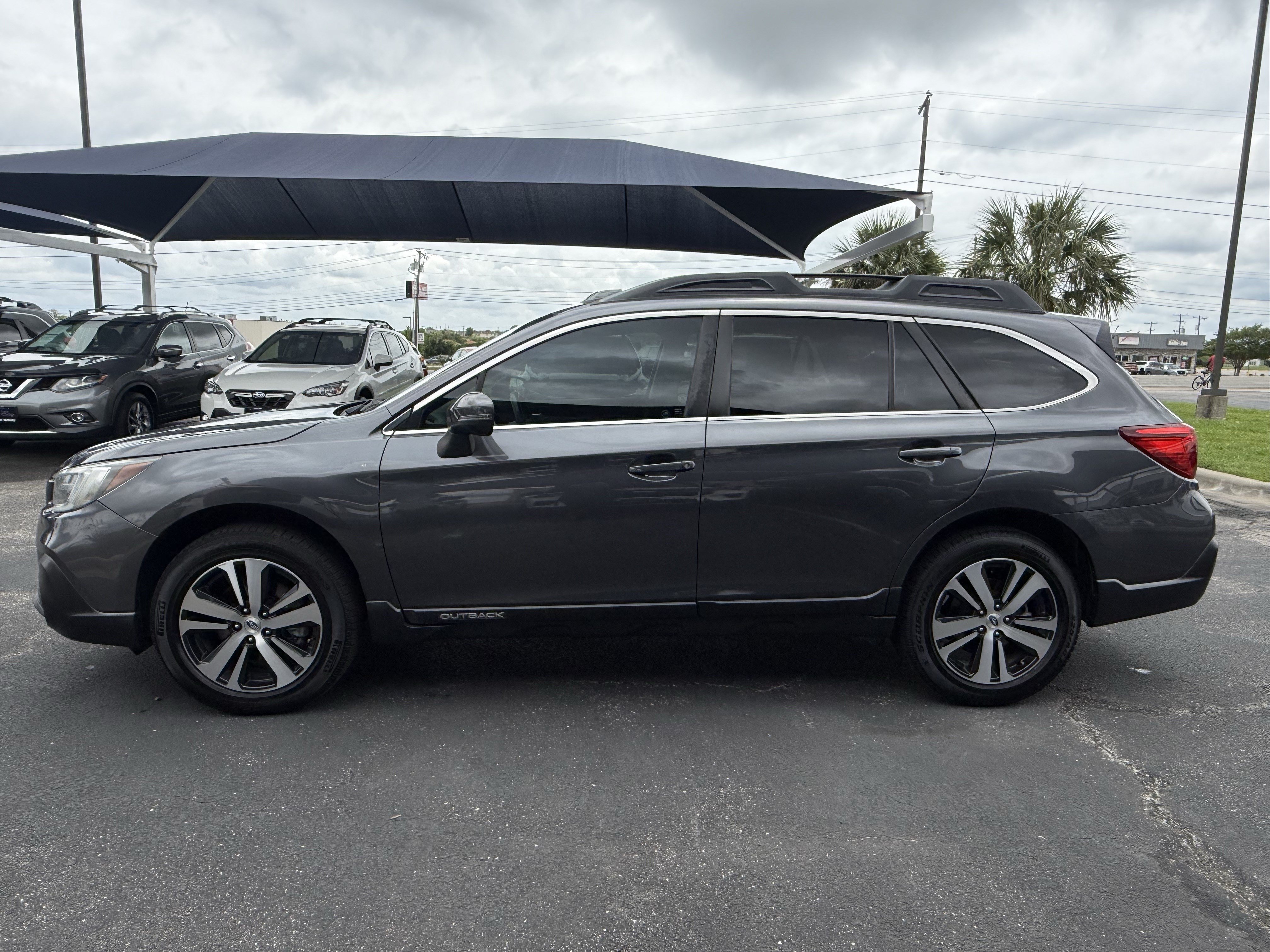 Used 2021 Subaru Outback Limited AWD/4WD image 4