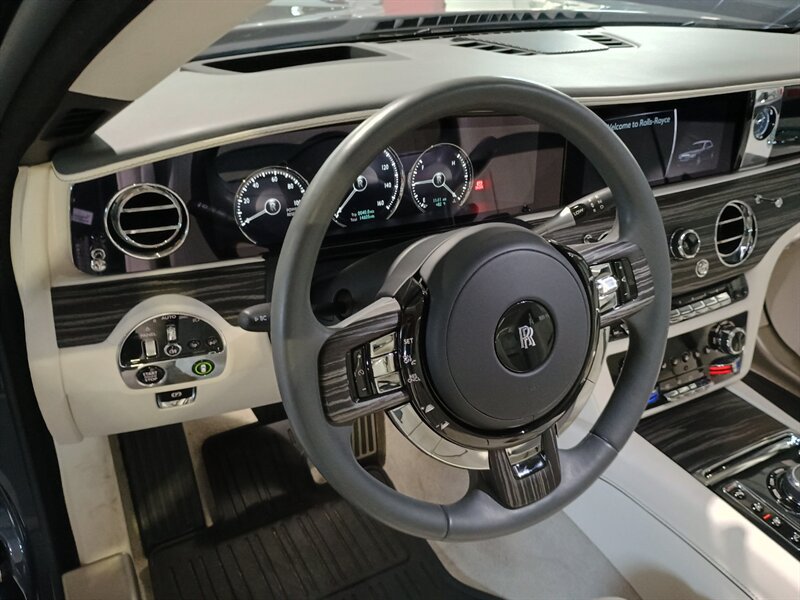 Used 2021 Rolls-Royce Ghost AWD/4WD image 23