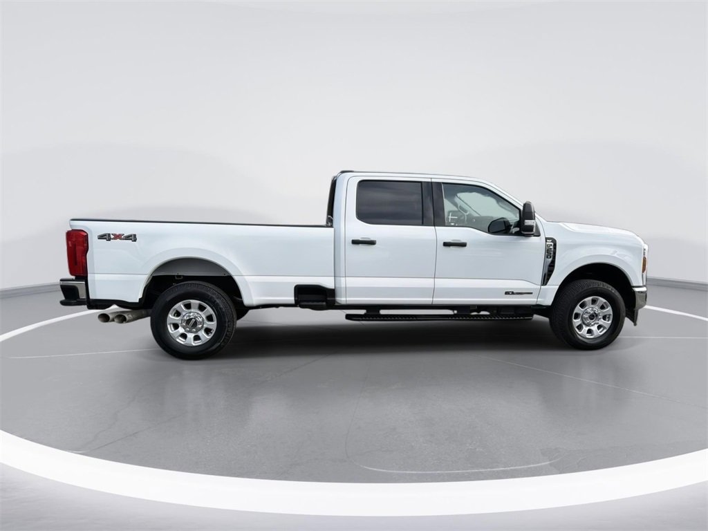Used 2024 Ford F250 XLT image 3