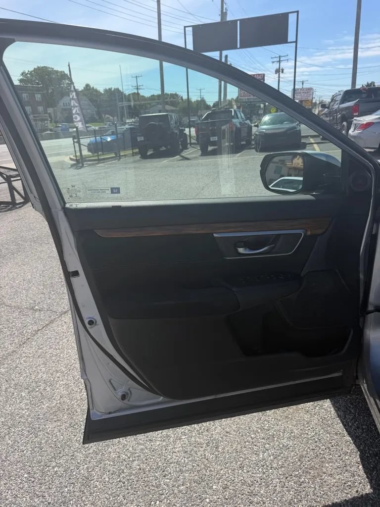 Used 2017 Honda CR-V EX image 9