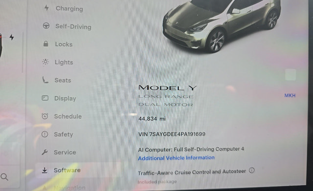 Used 2023 Tesla Model Y Long Range AWD/4WD image 5