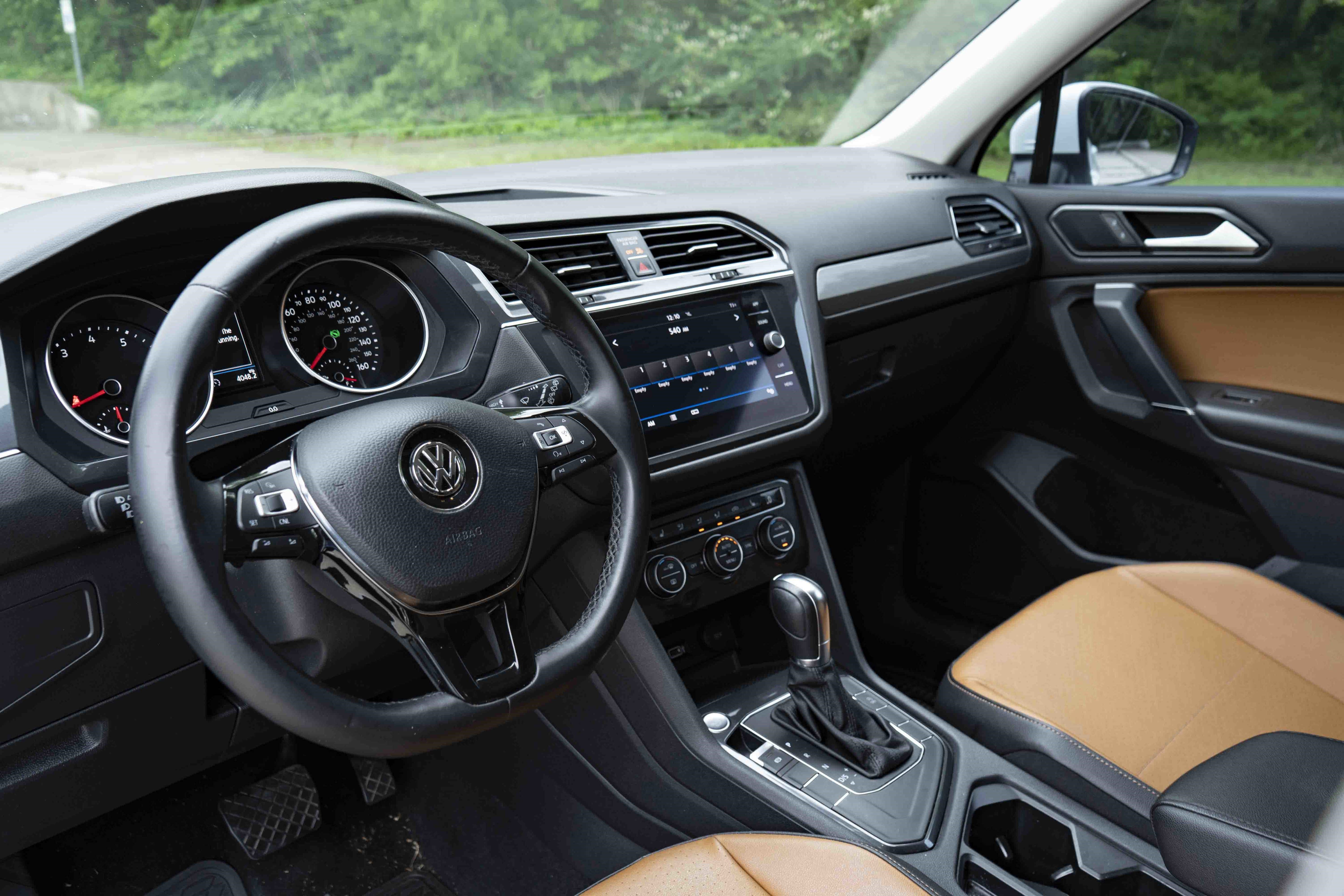 Used 2018 Volkswagen Tiguan SE image 15