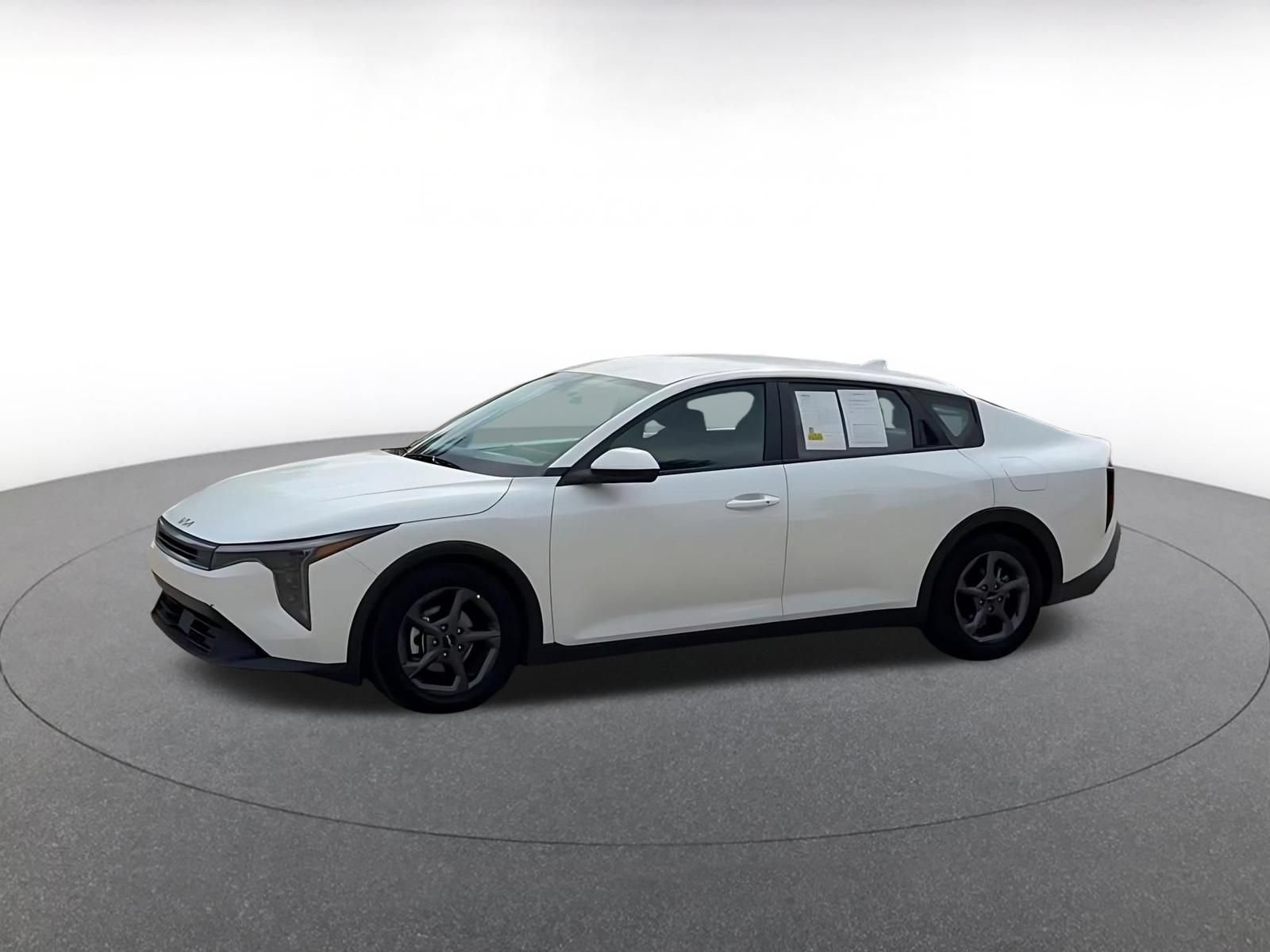 Used 2025 Kia K4 FWD image 9