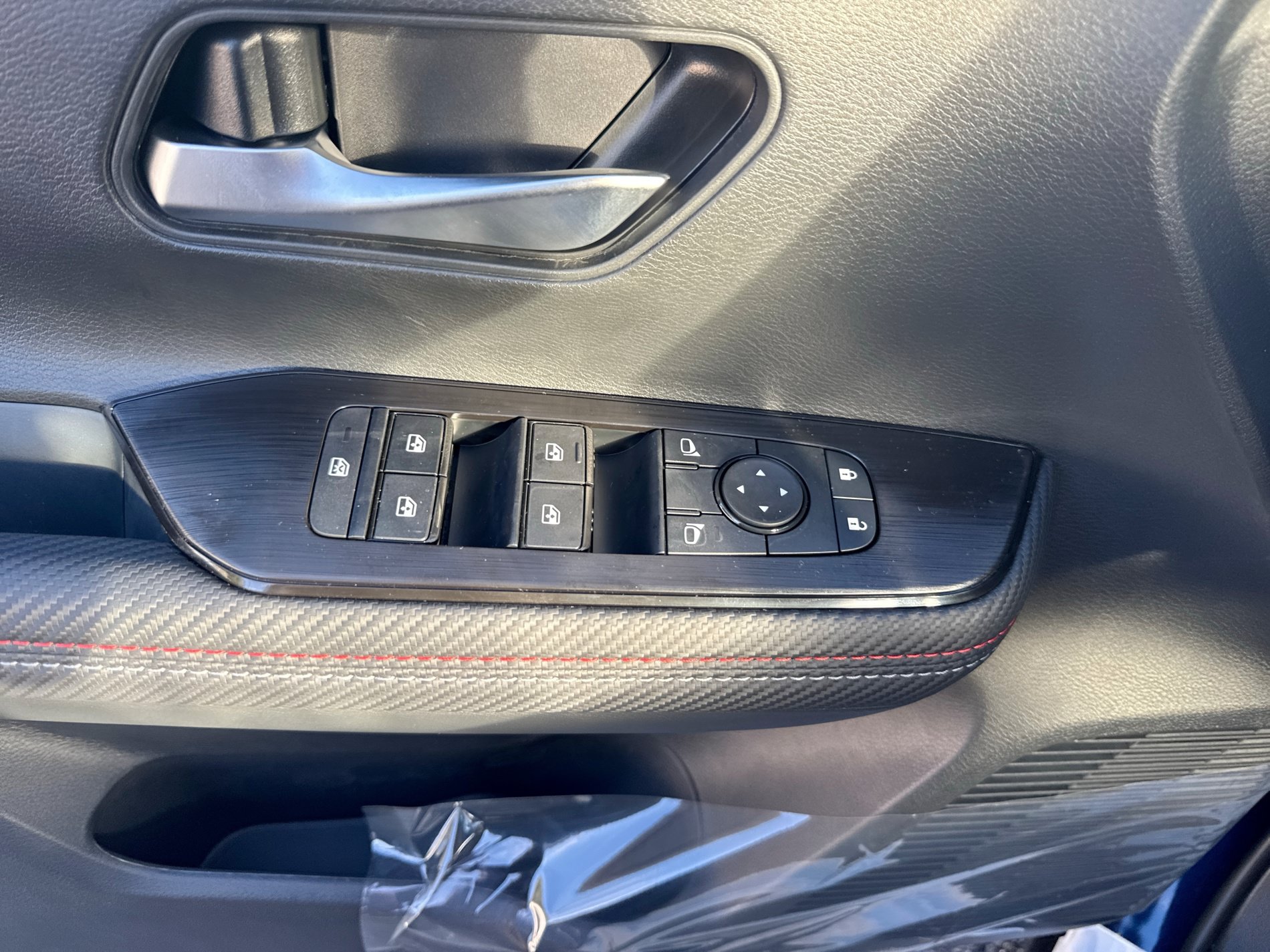 New 2027 Nissan Kicks SR FWD image 22