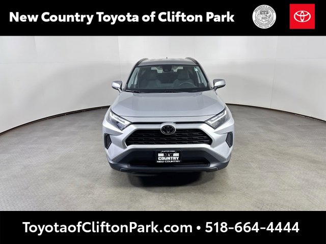 Used 2022 Toyota RAV4 XLE image 8