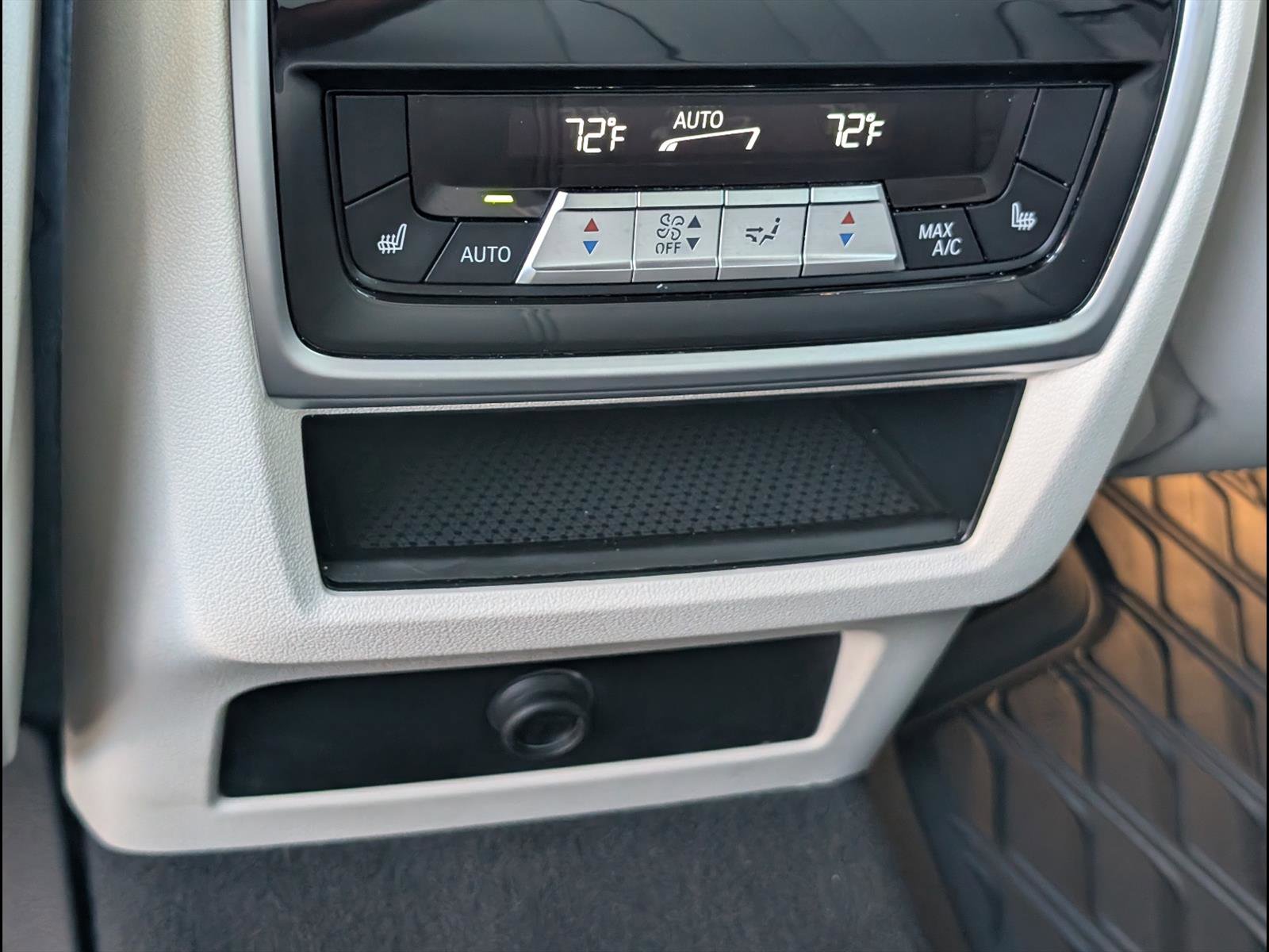 Used 2023 BMW X5 M50i w/ Executive Package image 20