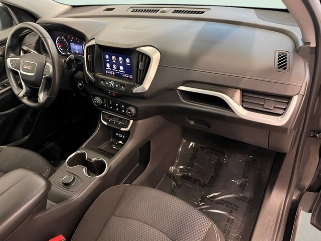 Used 2024 GMC Terrain SLE FWD image 11