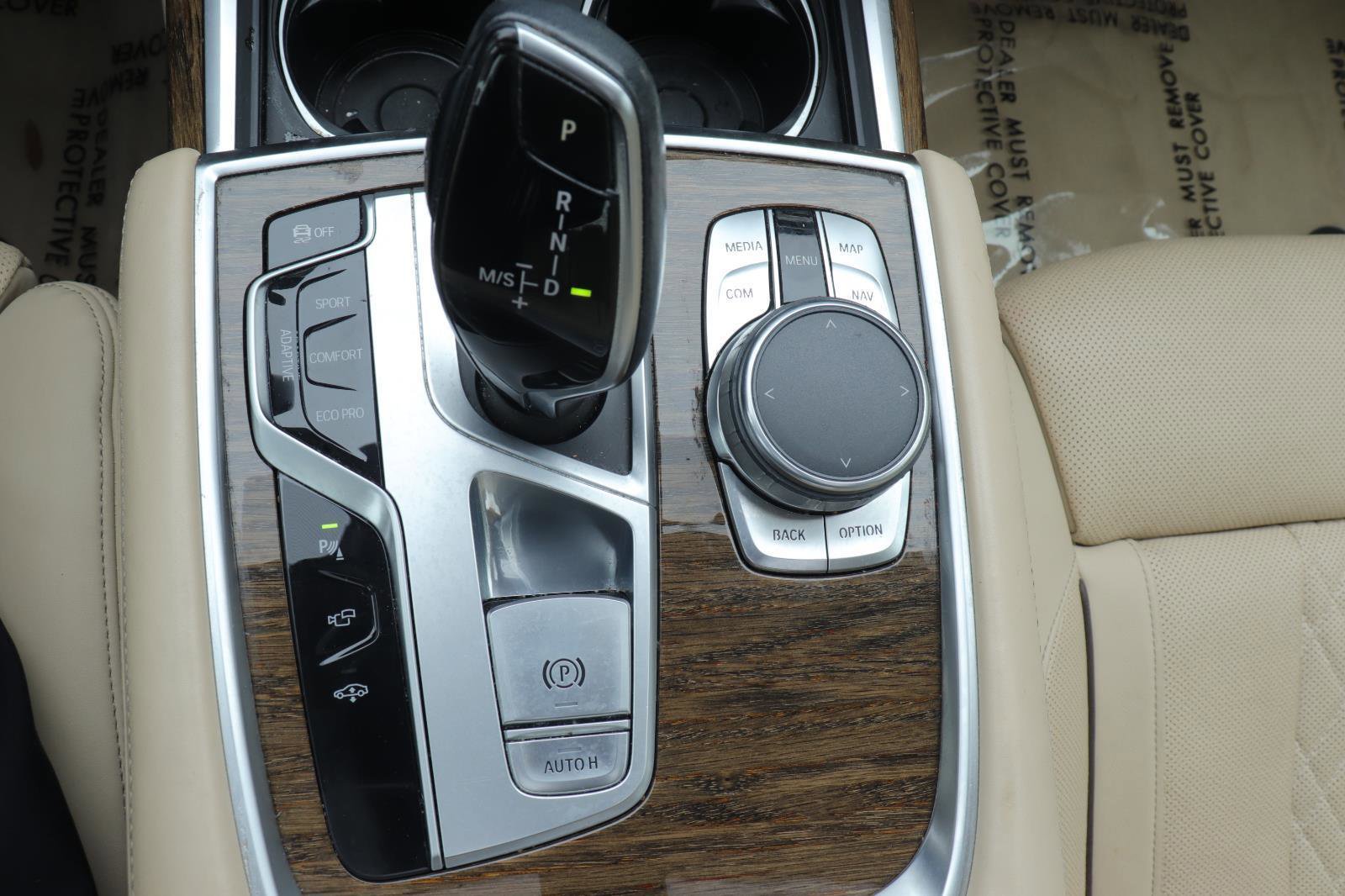 Used 2016 BMW 750i image 35