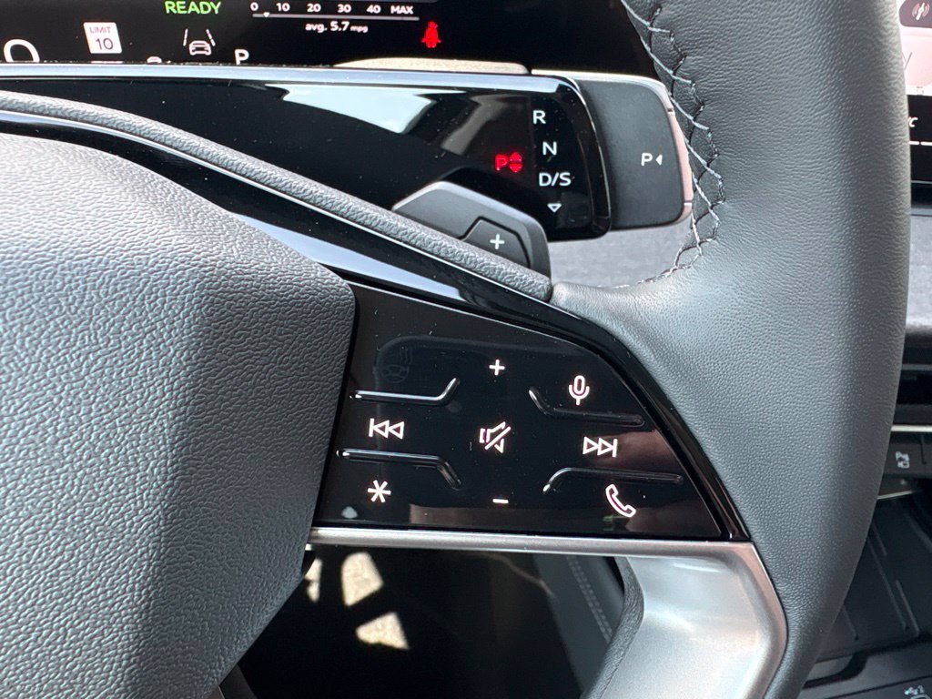 New 2026 Audi Q3 quattro 2.0T AWD/4WD image 13