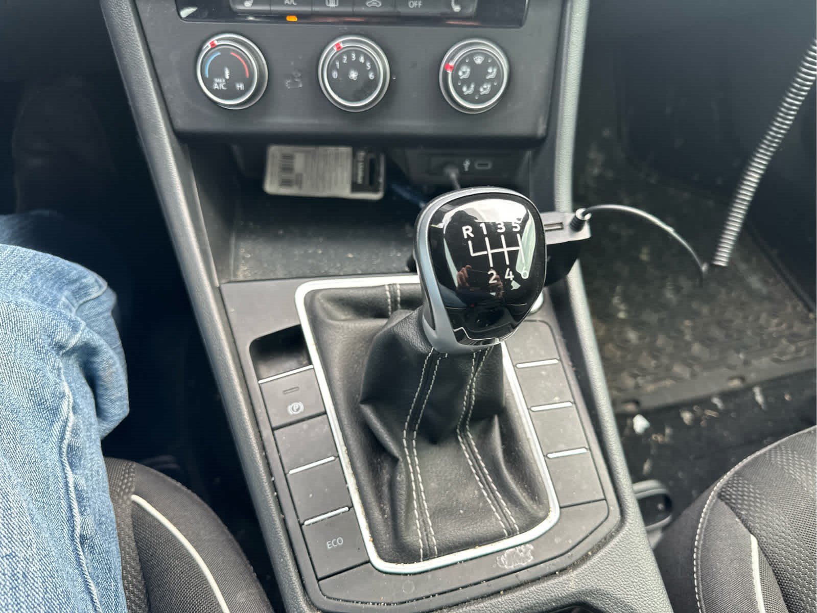 Used 2024 Volkswagen Jetta Sport FWD image 11