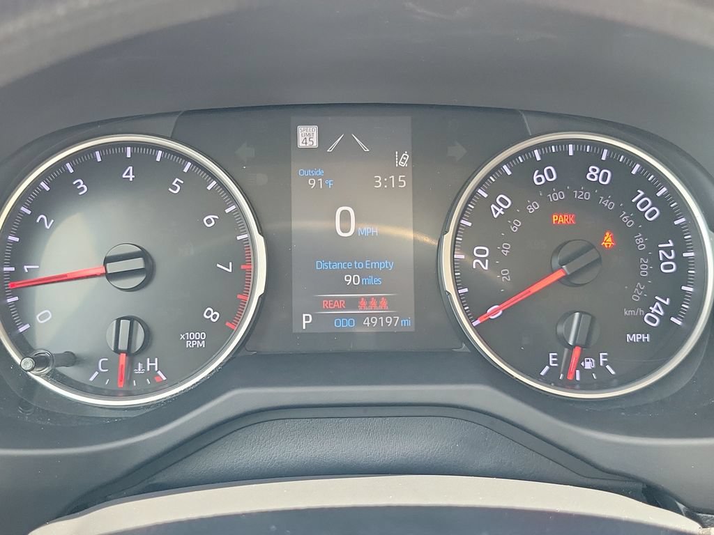 Used 2022 Toyota RAV4 LE FWD image 27
