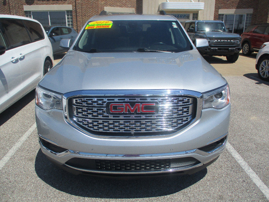 Used 2019 GMC Acadia Denali w/ Technology Package FWD image 2