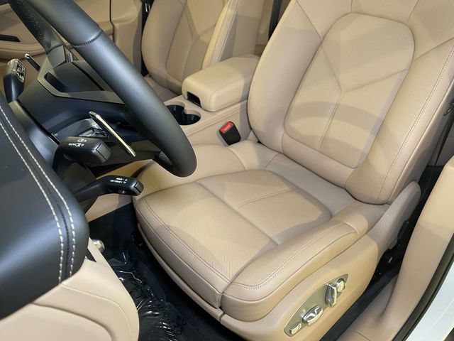 New 2026 Porsche Macan S AWD/4WD image 5